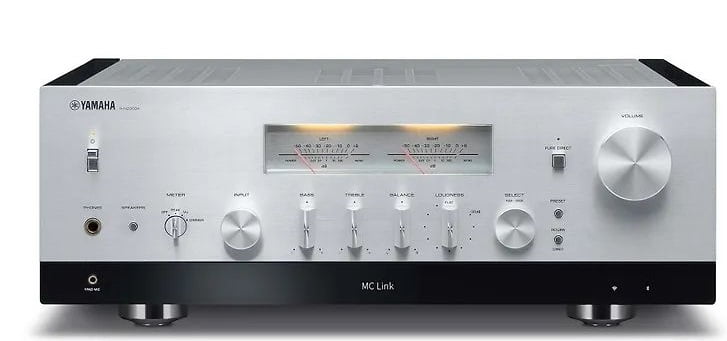 Усилитель Yamaha RN2000A, серебристый